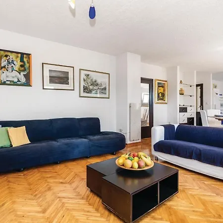 Beautiful Home In Jurdani With Wifi * Jurdani